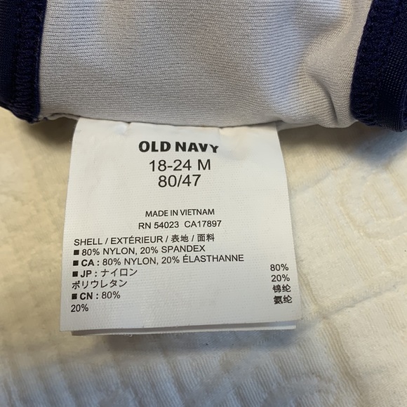 18-24m (4/$20) Swimsuit Bottoms by Old Navy and Joe Fresh - Picture 14 of 14